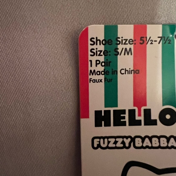 Hello Kitty Slippers - Picture 4 of 4